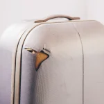 Bagasi Rusak, Hilang, atau Dibuka di Bandara? Ini Cara Mengatasinya dan Tips Agar Aman