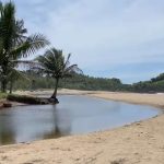 Pantai Wonogoro Malang: Pantai Eksotis Malang Selatan yang Masih Sepi & Alami