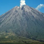 Erupsi Semeru: Amankah Perjalanan Malang ke Juanda?