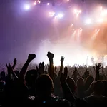 Jadwal Konser Surabaya Akhir 2026 dan Cara Pulang ke Malang